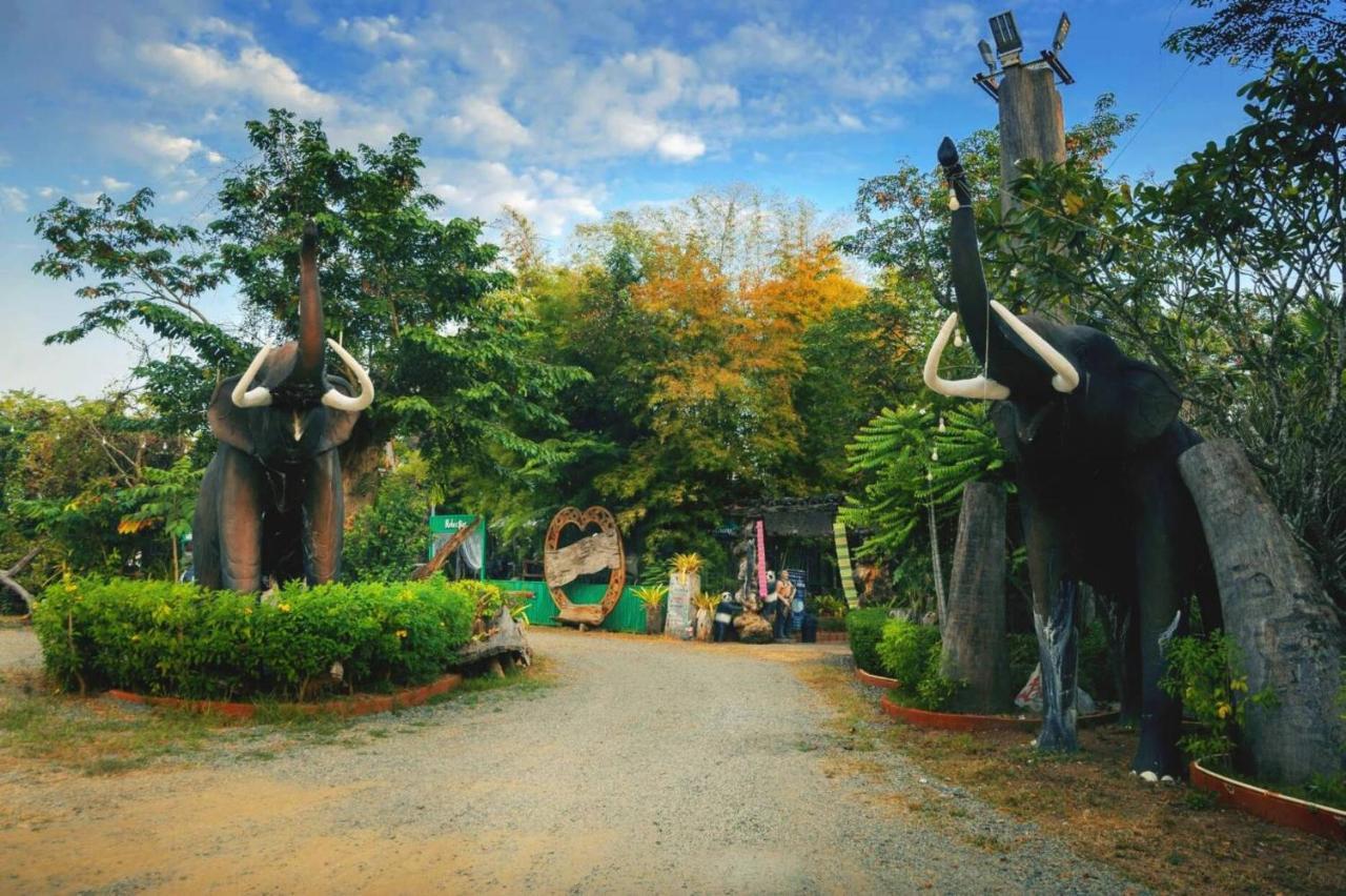Denchai City Resort เด่นชัยซิตี้ รีสอร์ท Phrae Dış mekan fotoğraf